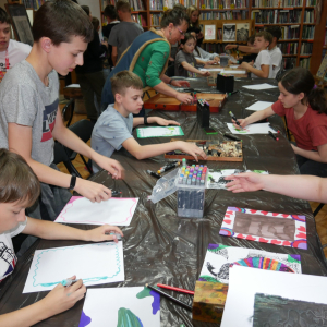 Warsztaty drukarskie w bibliotece