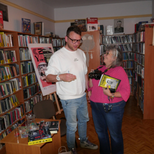 Spotkanie autorskie z Marcelem Woźniakiem w bibliotece