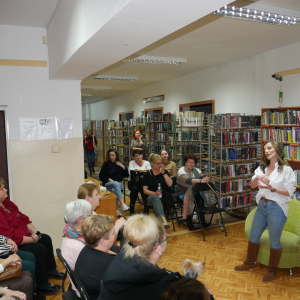 Spotkanie autorskie w bibliotece z Agnieszką Piechowicz