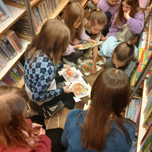 Wizyta PROSTYŃSKICH PRZEDSZKOLAKÓW w bibliotece