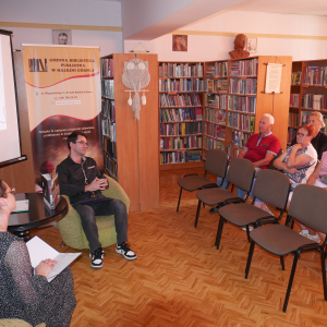 Promocja albumu „Treblinka. Ślady zbrodni” w Gminnej Bibliotece Publicznej w Małkini Górnej