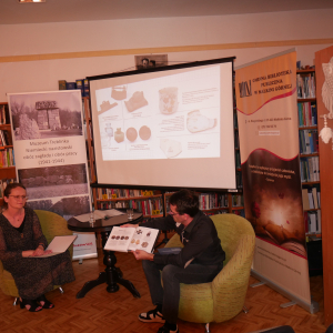 Promocja albumu „Treblinka. Ślady zbrodni” w Gminnej Bibliotece Publicznej w Małkini Górnej