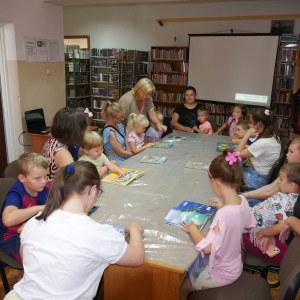 Podróże z Nelą - zajęcia wakacyjne w bibliotece