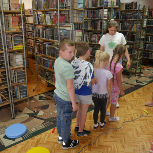 Podróże z Nelą - zajęcia wakacyjne w bibliotece