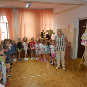 Wakacyjne spotkanie z przedszkolakami w bibliotece
