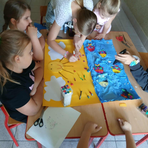 Wakacyjne spotkanie  z dziećmi w Filii Bibliotecznej w Prostyni