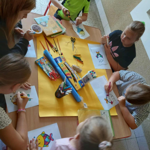 Wakacyjne spotkanie  z dziećmi w Filii Bibliotecznej w Prostyni