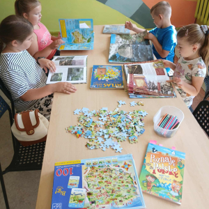 Spotkanie wakacyjne z dziećmi w Filii Bibliotecznej w Prostyni