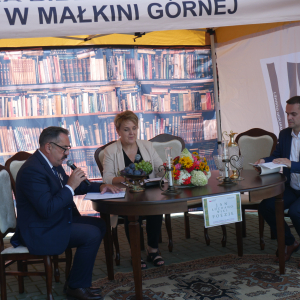 Narodowe Czytanie 2025  - czytanie Poezji Jana Kochanowskiego w Gminnej Bibliotece Publicznej w Małkini Górnej