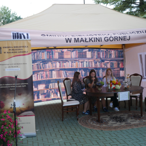 Narodowe Czytanie 2025  - czytanie Poezji Jana Kochanowskiego w Gminnej Bibliotece Publicznej w Małkini Górnej