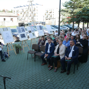Narodowe Czytanie 2025  - czytanie Poezji Jana Kochanowskiego w Gminnej Bibliotece Publicznej w Małkini Górnej
