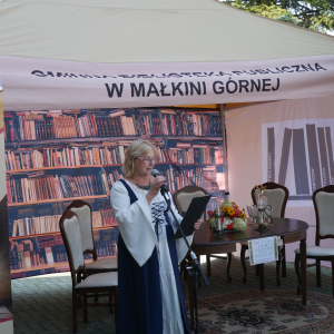 Narodowe Czytanie 2025  - czytanie Poezji Jana Kochanowskiego w Gminnej Bibliotece Publicznej w Małkini Górnej