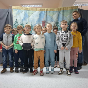 Uczestnicy spotkania pozują do zdjęcia