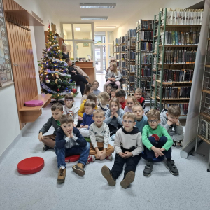 Lodowa Kraina w bibliotece. Przedstawienie dla przedszkolaków
