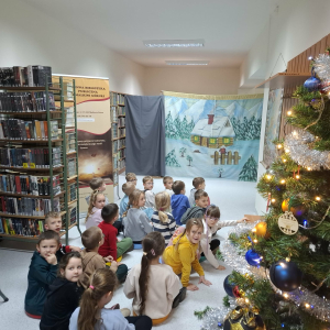 Lodowa Kraina w bibliotece. Przedstawienie dla przedszkolaków