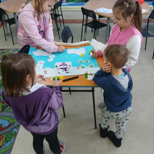 Bezpieczeństwo podczas zimowego wypoczynku - zajęcia feryjne w Filii Bibliotecznej w Prostyni