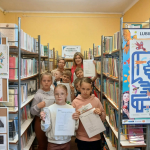 XXIII Ogólnopolski Tydzień Bibliotek- spotkanie uczniów ze Szkoły Podstawowej z Kiełczewa w Filii Bibliotecznej w Prostyni
