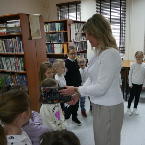 Uroczystość Pasowania na Czytelnika GBP w Małkini Górnej