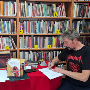 Wyjątkowy recital poetycko-aktorski Piotra Pilarskiego pt. Animus serce moje w bibliotece