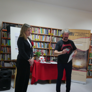 Wyjątkowy recital poetycko-aktorski Piotra Pilarskiego pt. Animus serce moje w bibliotece