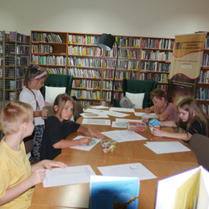 Wakacyjne spotkanie z dziećmi w bibliotece -Podróże po mapie -Indie